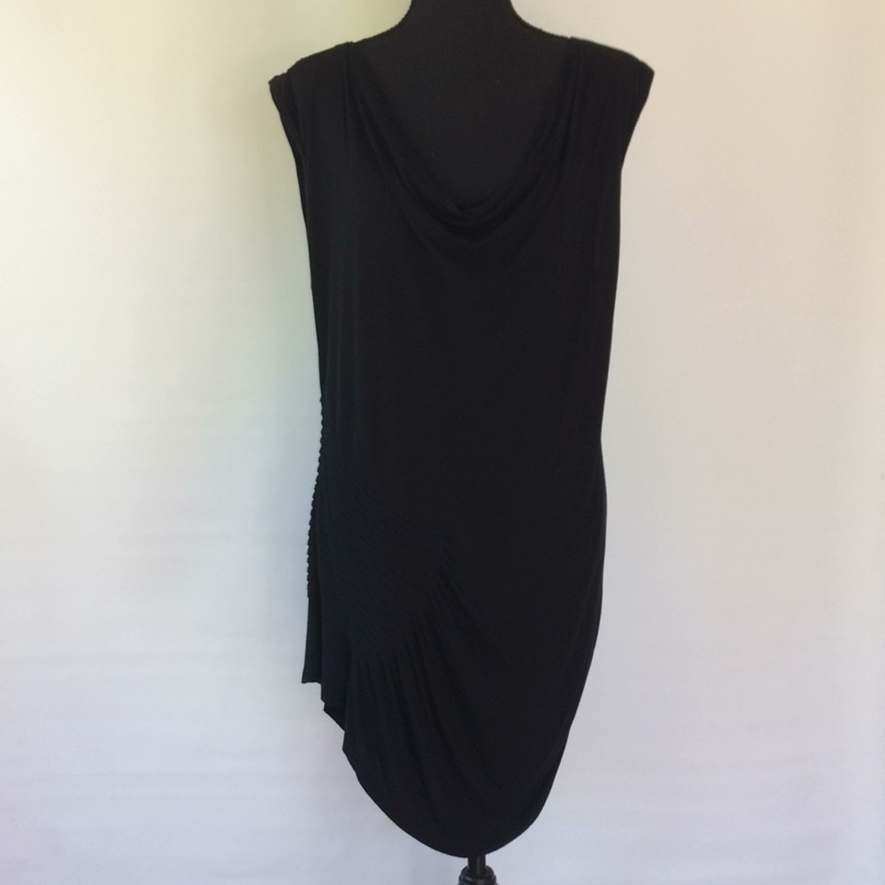 Gathered side long sleeveless top